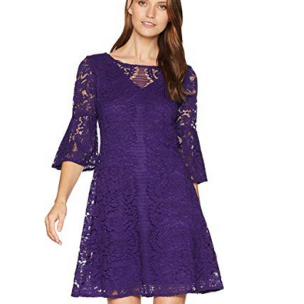Gabby Skye Scallop Lace Pattern Dress